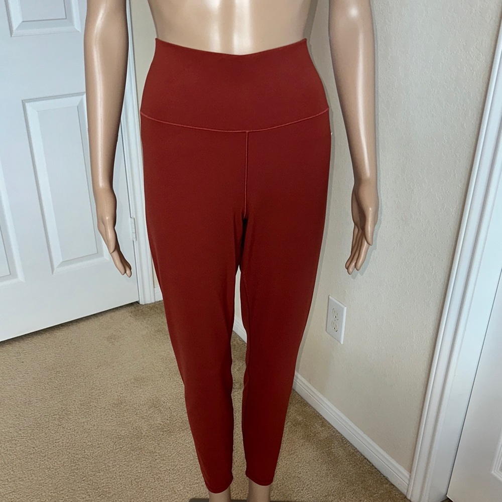 Women's High-Waisted Old Navy Rust Red Pants/Leggings.